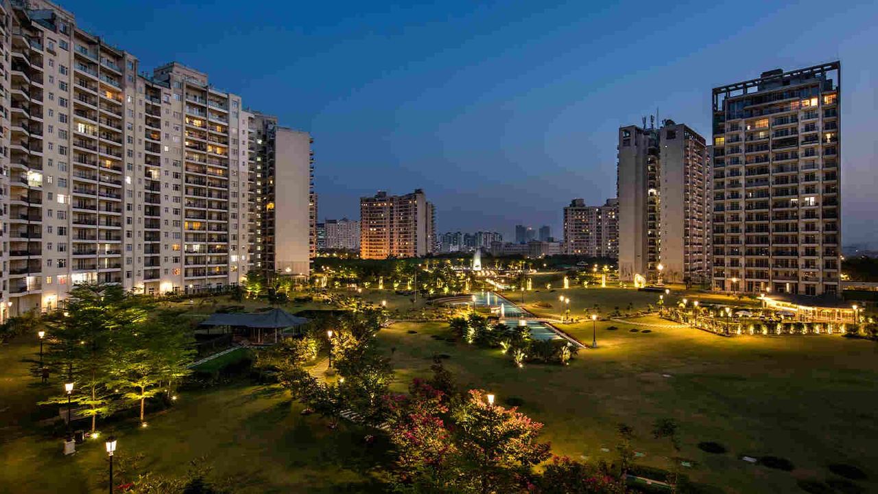 Central Park Resorts Bellavista in Sector 48, Sohna Road
